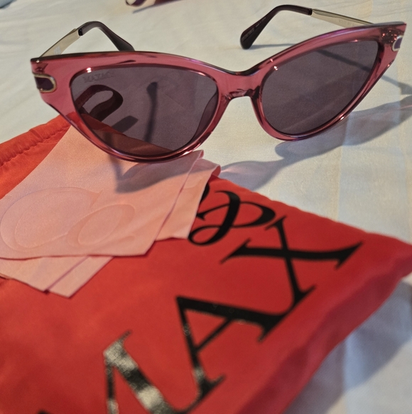 MAX&CO MO0101 66Y CAT EYE SHINY DARK RED/SHINY VIOLET SUNGLASSES. SIZE-54:16:140 - Picture 3 of 14